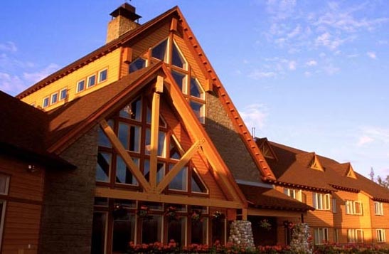 Talkeetna Alaskan Lodge Exterior Sunset