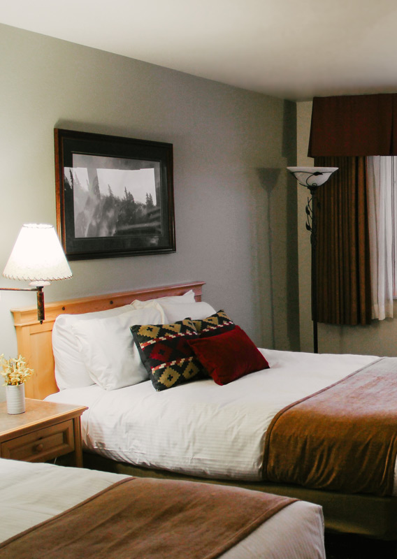 Two queen beds at Talkeetna Alaskan Lodge