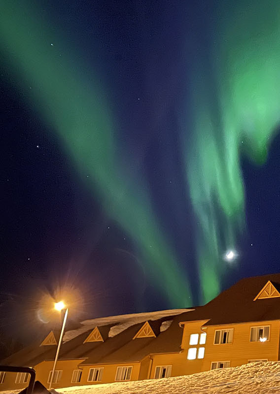 Photo - Talkeetna Alaskan Lodge Winter Night